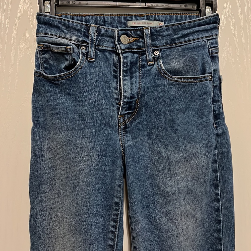 Levi’s Barely Used Still In Good Condition - image 2